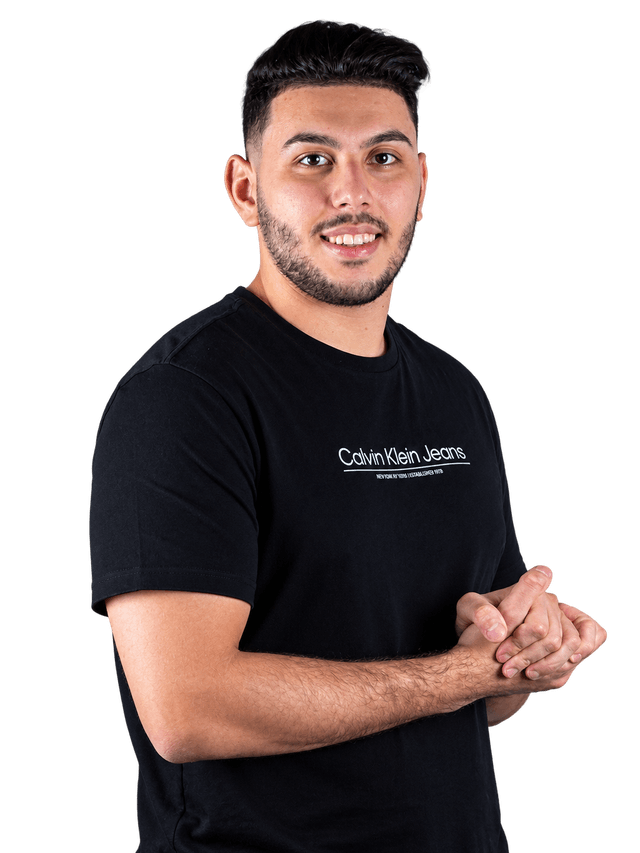 GJOTTA DJ — retrato apontando para a câmera